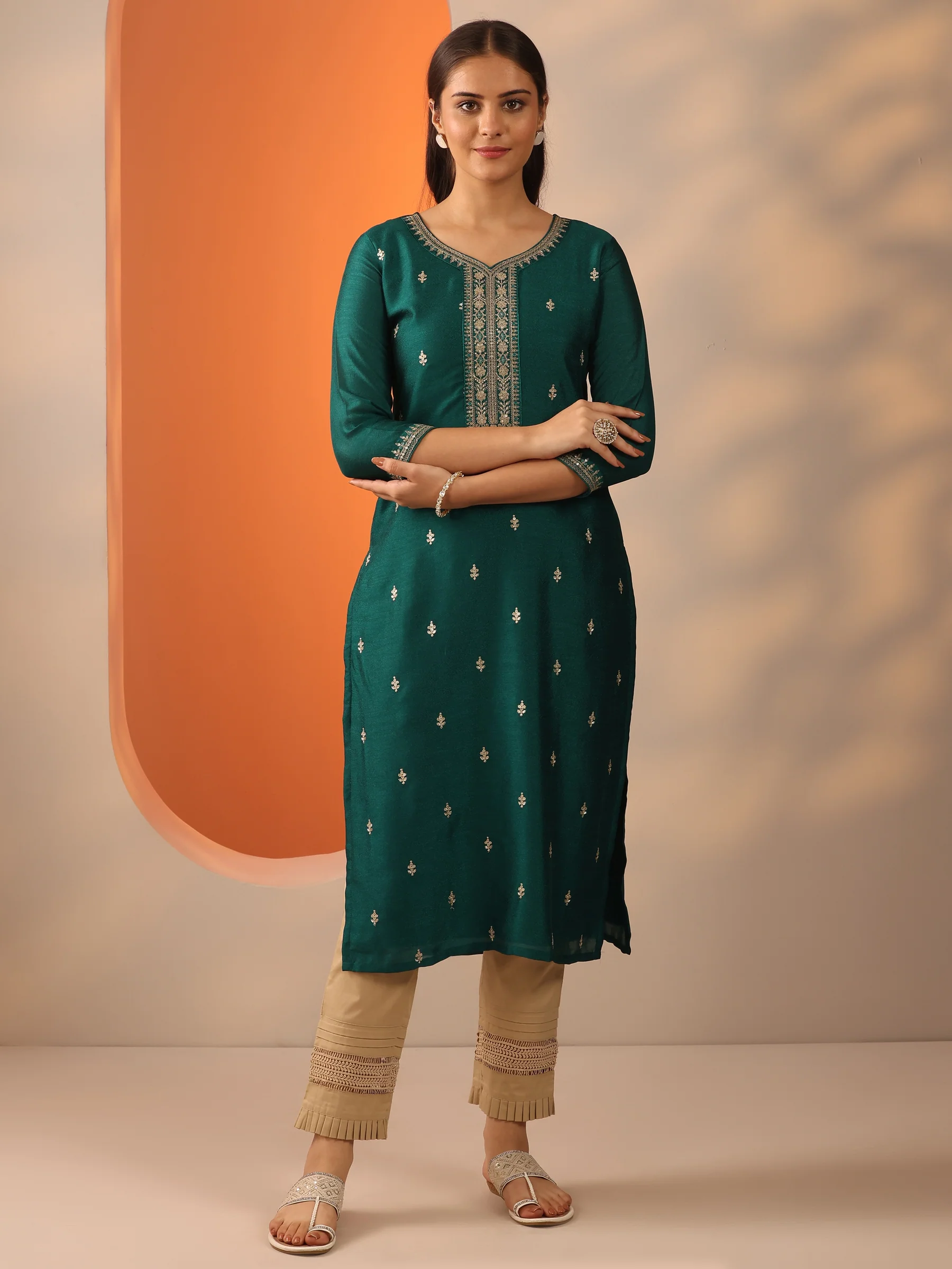 58266_1Main.webp Green Embroidered Silk Blend Straight Kurta - Image 1